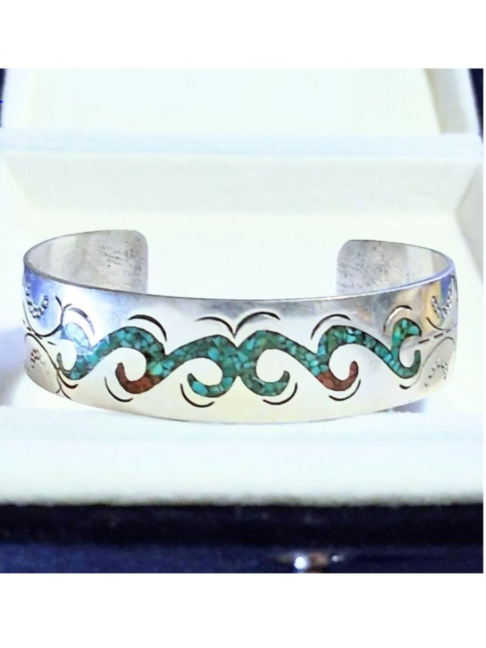 Sterling Silver Southwest Syle Pictomark Stamped Bracelet Size 6.6